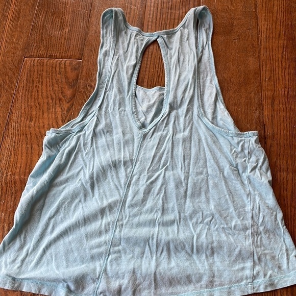 Forever 21 Light Blue Workout Top size M - Picture 3 of 5
